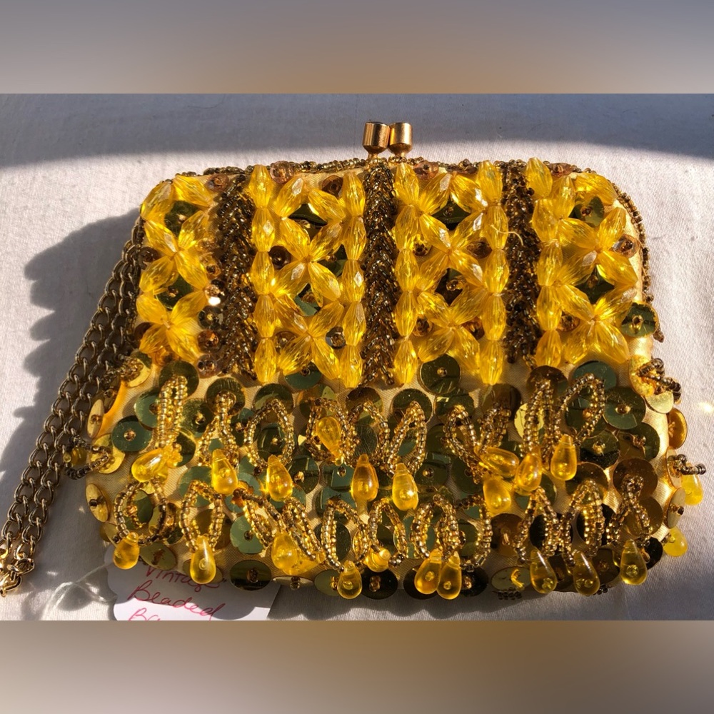 VINTAGE 60’S Beaded Hand Clutch Gold Yellow Evening Purse.Chandelier Dangling. - Picture 8 of 9
